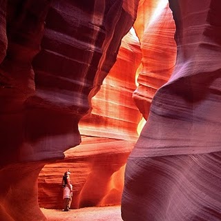 http://4.bp.blogspot.com/-tbkoOyqk9c8/TaadohF9mqI/AAAAAAAABcA/wnPv85mwHlc/s1600/Antelope_Canyon_Page_Arizona.jpg